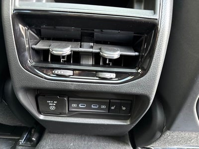2027 Jeep Grand Cherokee Limited Reserve