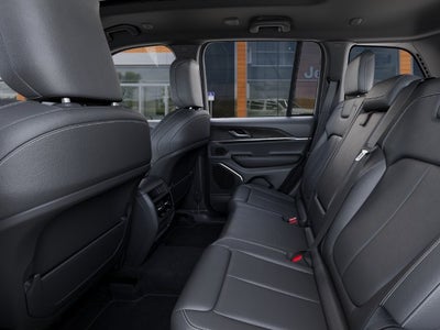 2027 Jeep Grand Cherokee Limited Altitude