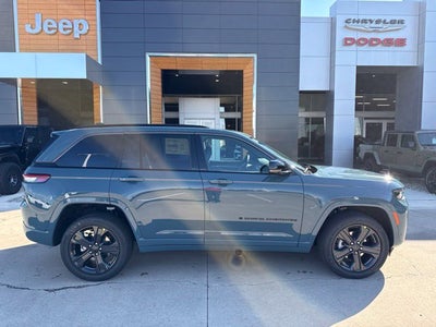 2027 Jeep Grand Cherokee Limited Reserve