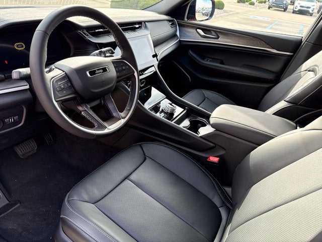 2027 Jeep Grand Cherokee Limited Reserve