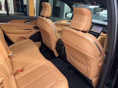 2023 Jeep Grand Cherokee Summit Reserve