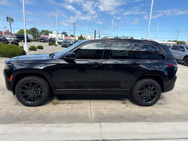 2026 Jeep Grand Cherokee Summit