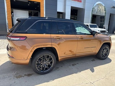 2026 Jeep Grand Cherokee Summit