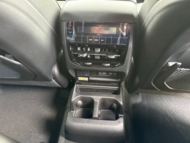 2027 Jeep Grand Cherokee L Limited