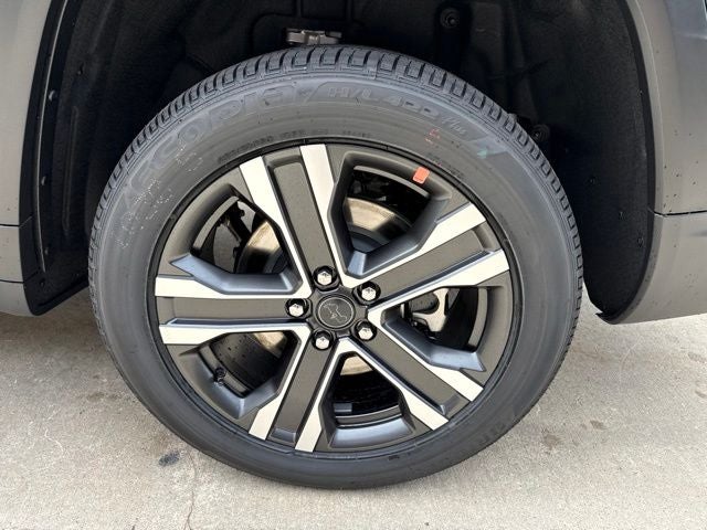 2027 Jeep Grand Cherokee L Limited