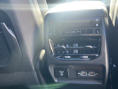 2024 Jeep Grand Cherokee L Overland