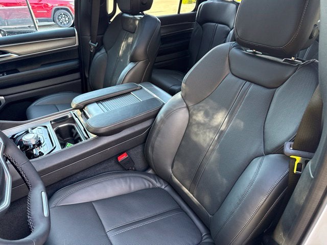 2027 Jeep Grand Wagoneer Upland