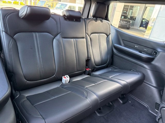 2027 Jeep Grand Wagoneer Upland