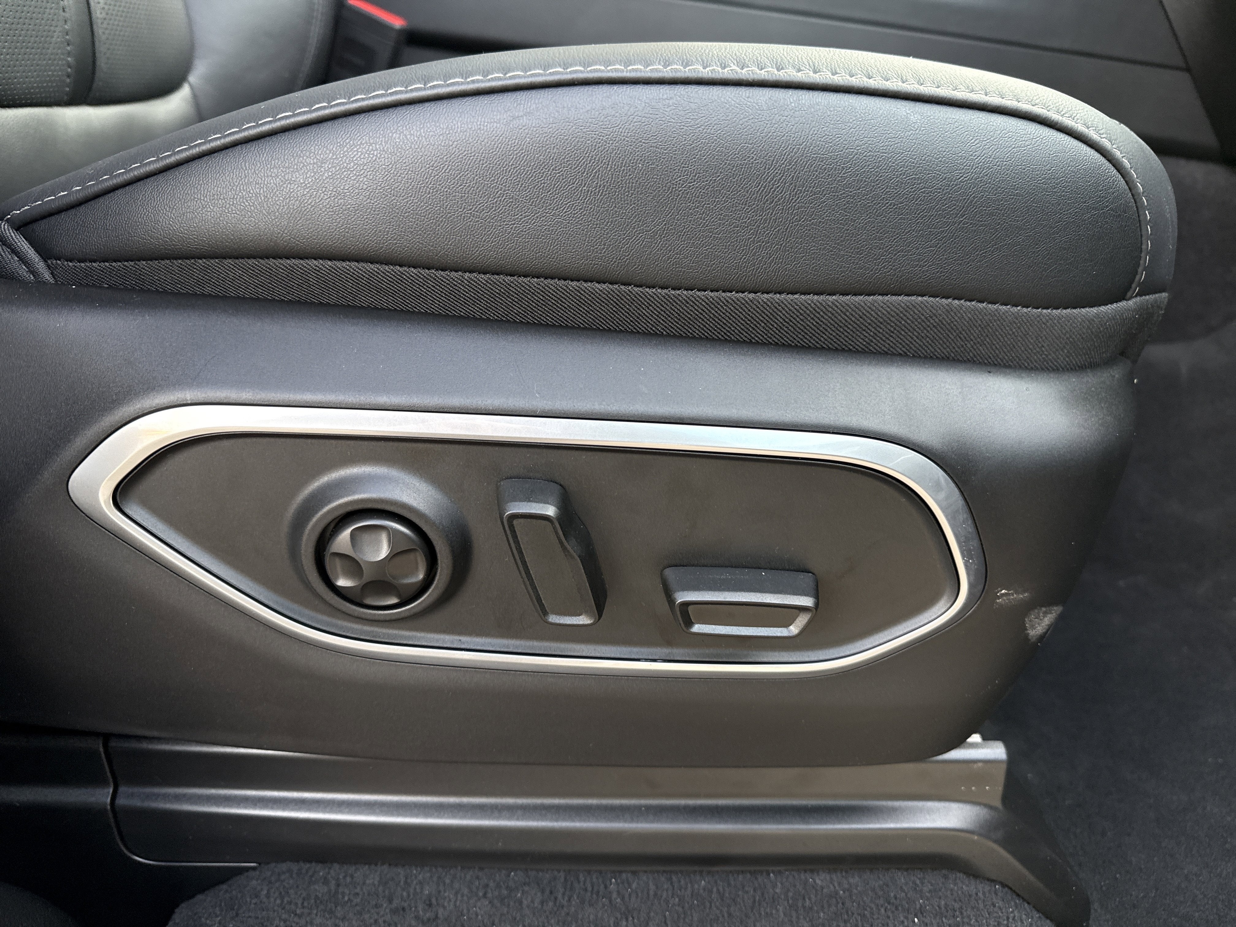 2026 Jeep Grand Wagoneer Limited Reserve 4x4