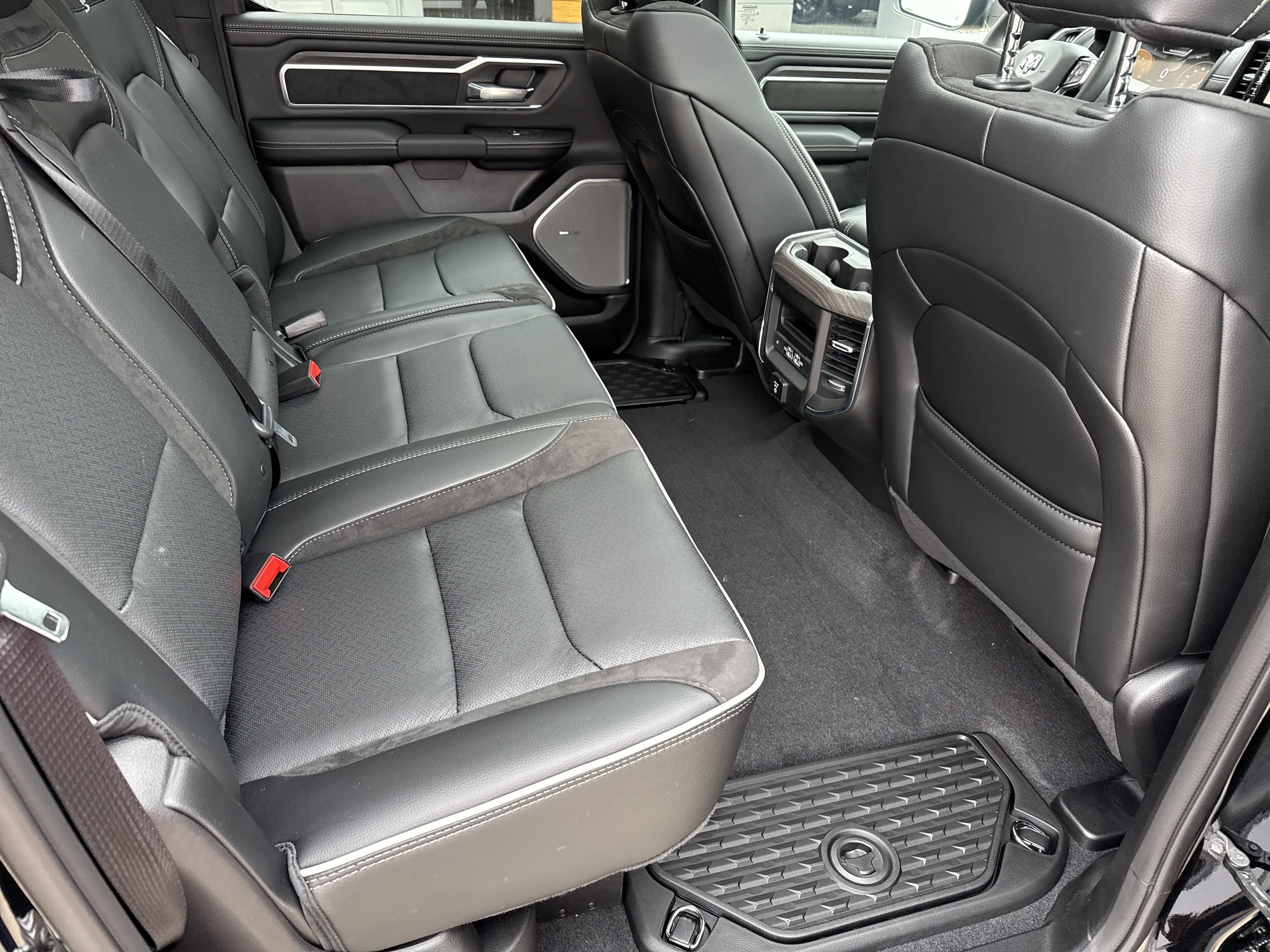 2026 RAM Ram 1500 Laramie 4x4 Crew Cab 5'7 Box