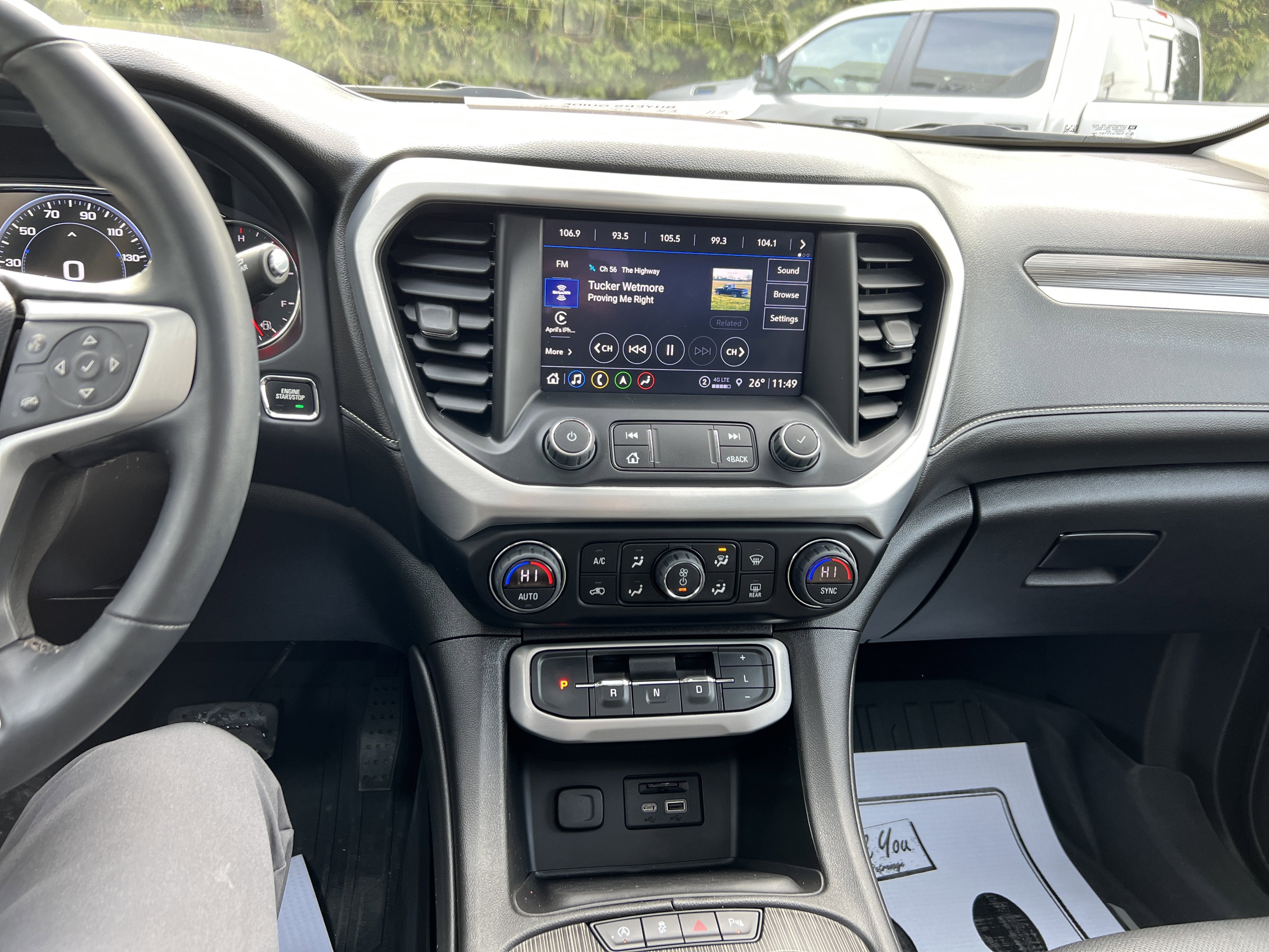 2023 GMC Acadia SLT