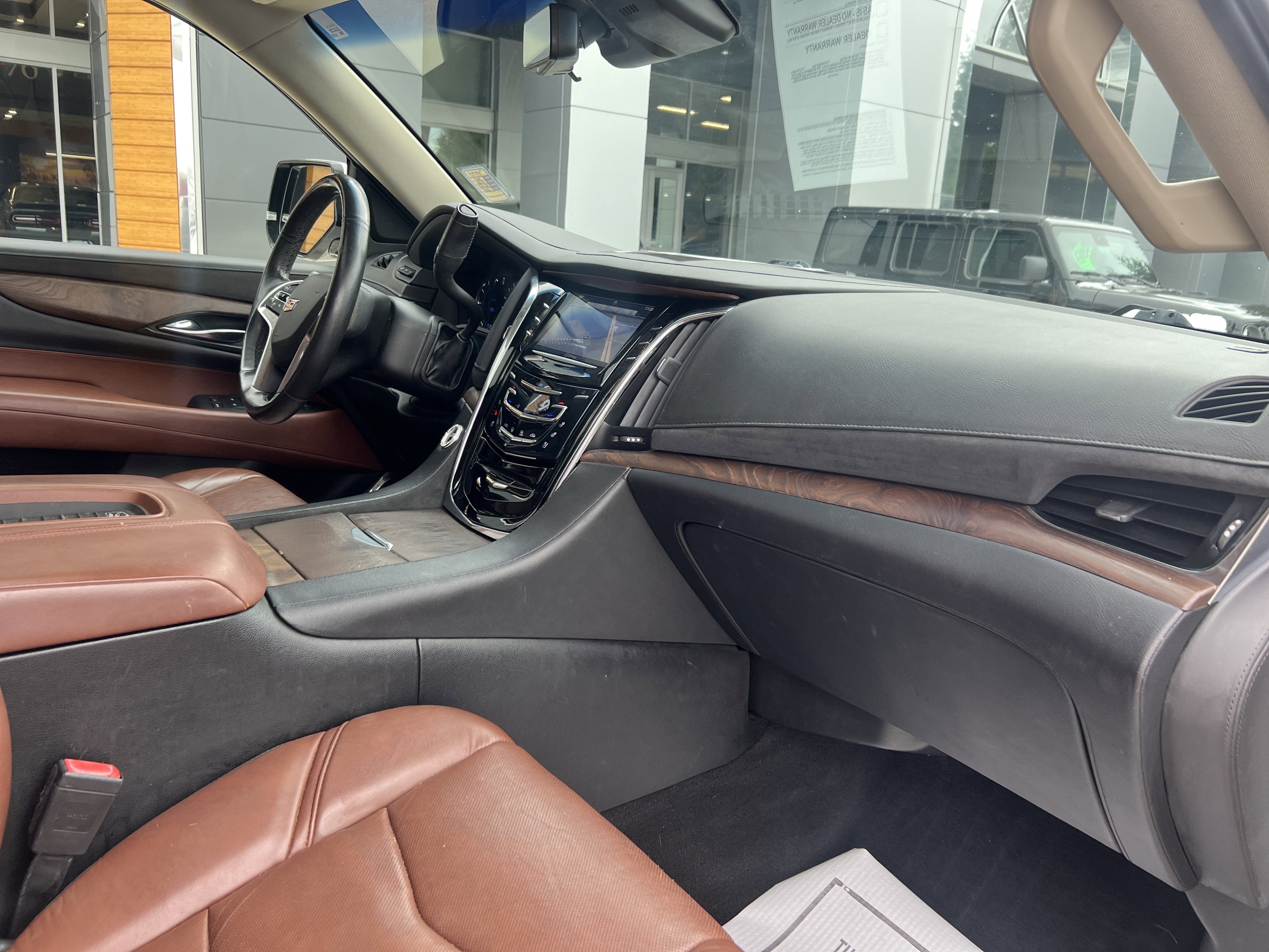 2018 Cadillac Escalade Luxury