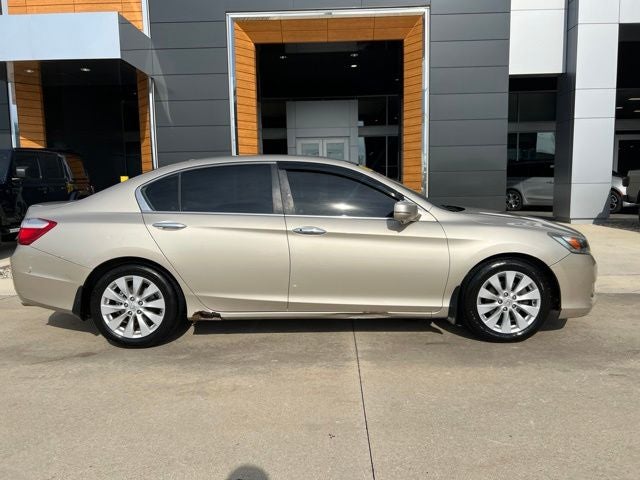 Used 2013 Honda Accord EX-L with VIN 1HGCR2F89DA269725 for sale in Anderson, IN