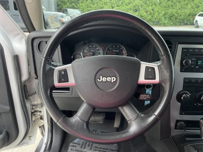 2008 Jeep Commander Sport