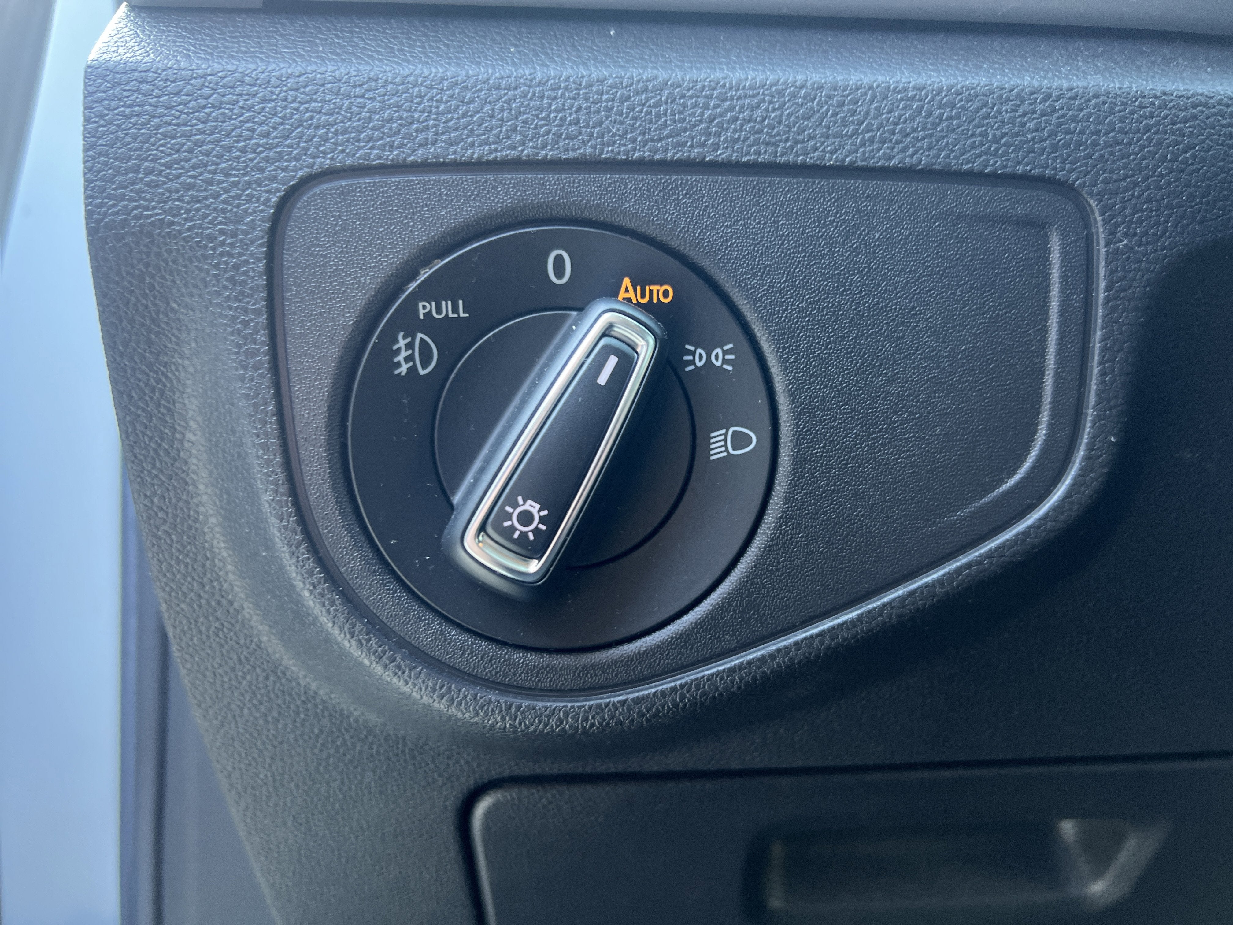 2018 Volkswagen Atlas 3.6L V6 SE with Technology