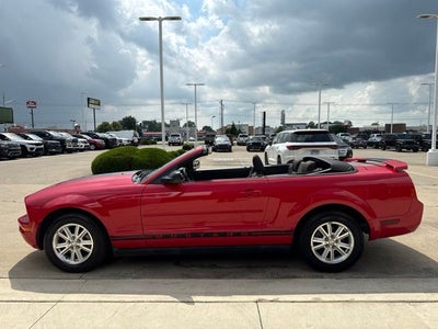 2007 Ford Mustang V6 Deluxe