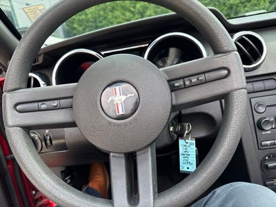 2007 Ford Mustang V6 Deluxe