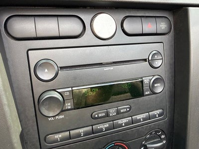 2007 Ford Mustang V6 Deluxe