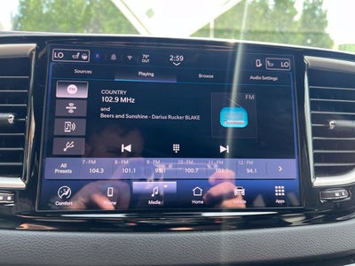 2025 Chrysler Pacifica Select