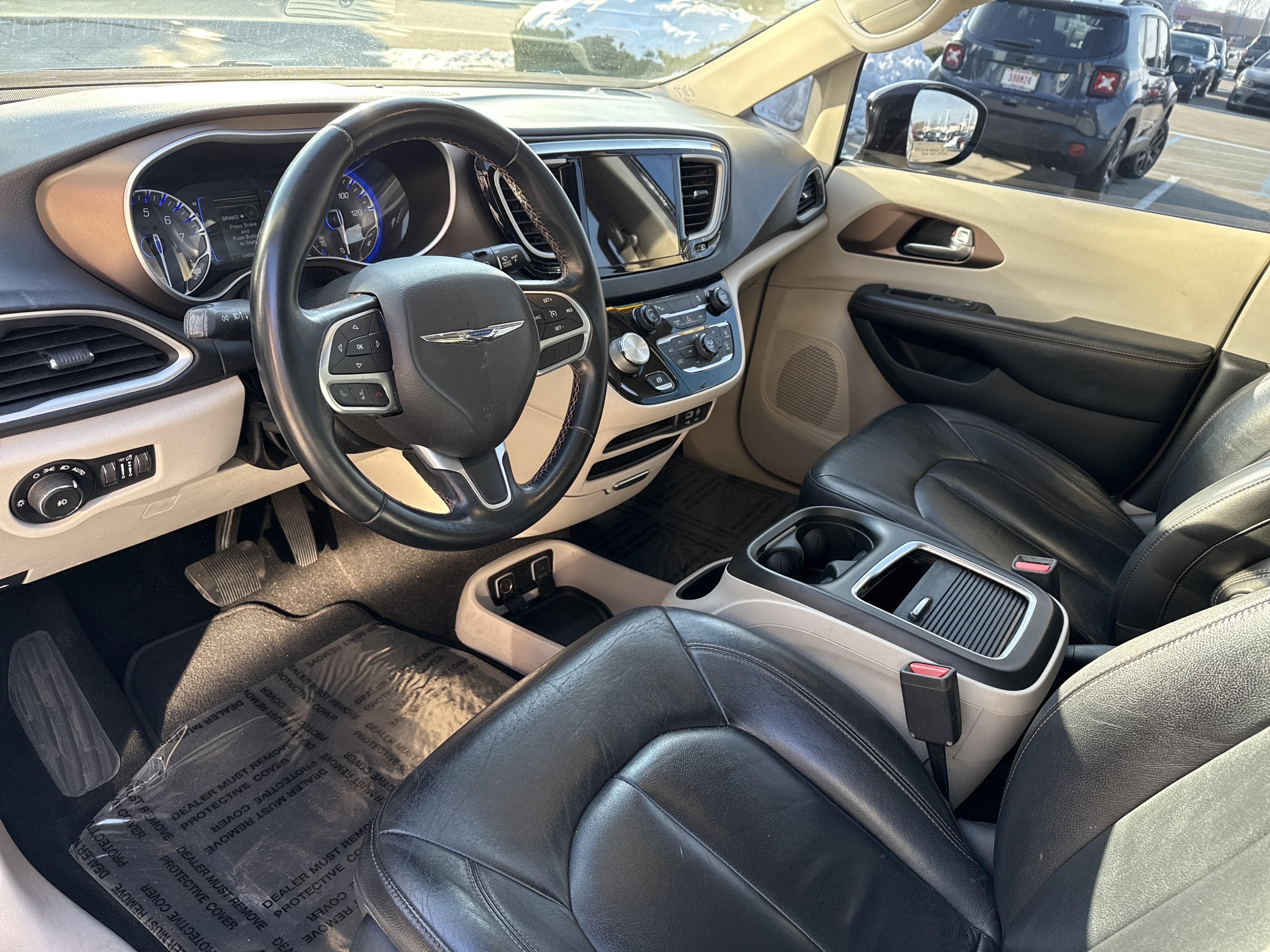 2017 Chrysler Pacifica Touring-L