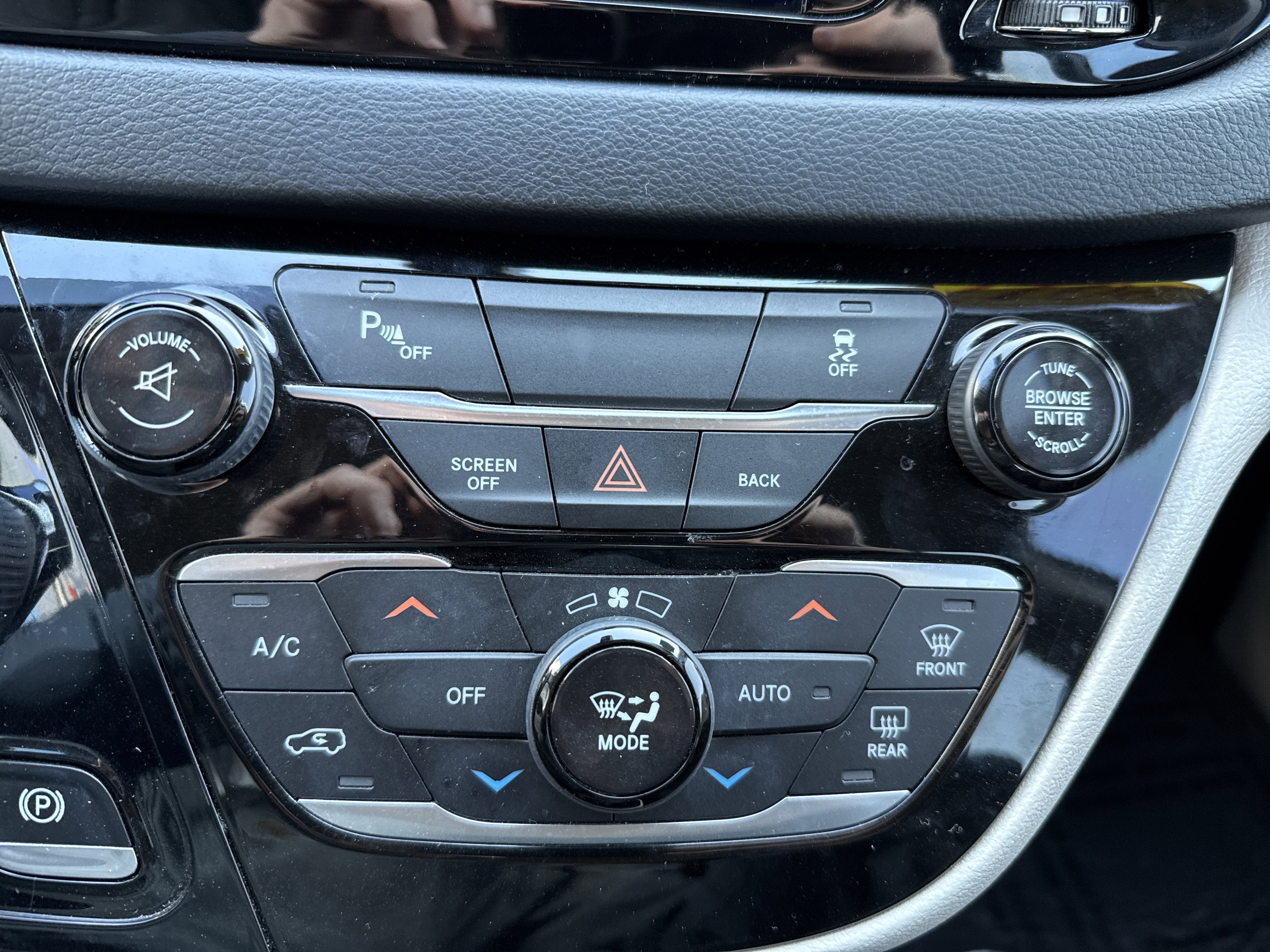 2017 Chrysler Pacifica Touring-L