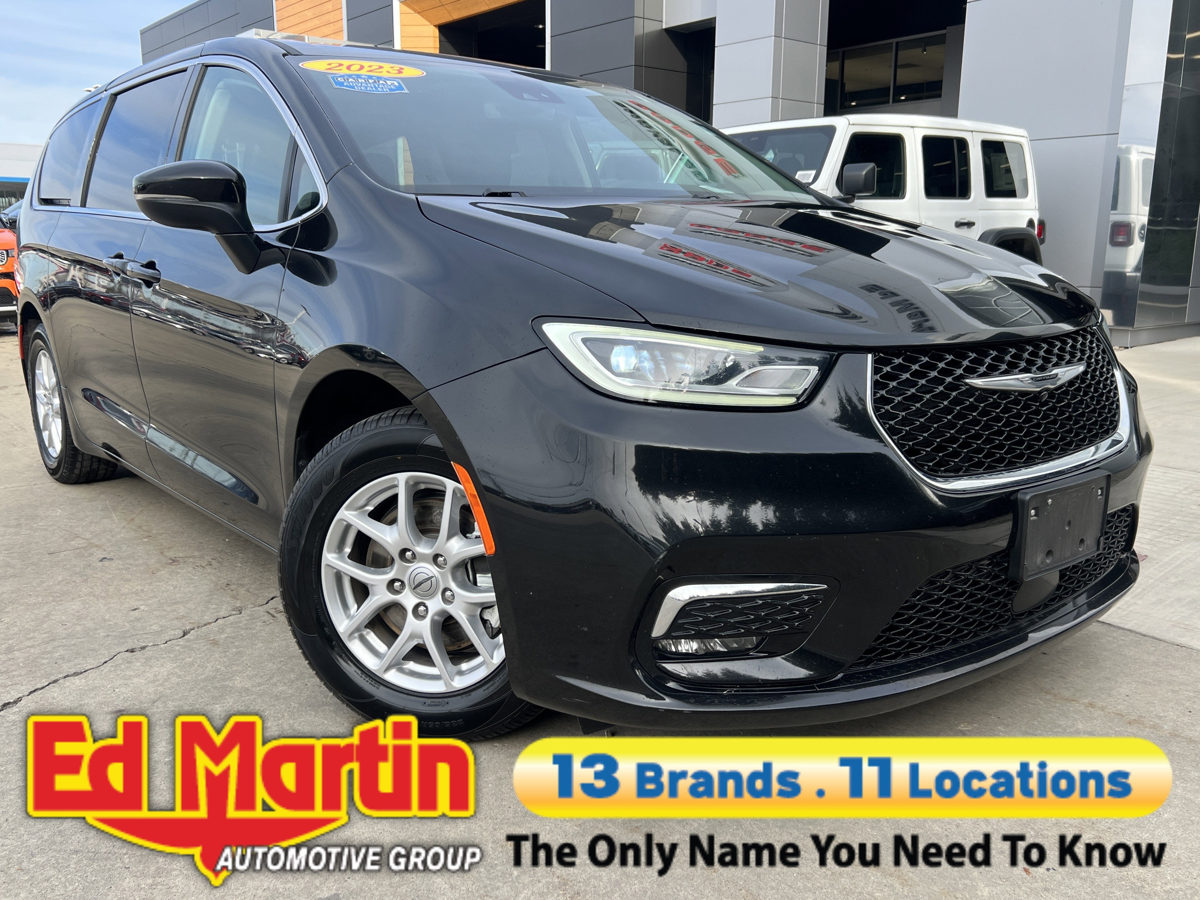 2023 Chrysler Pacifica Touring L