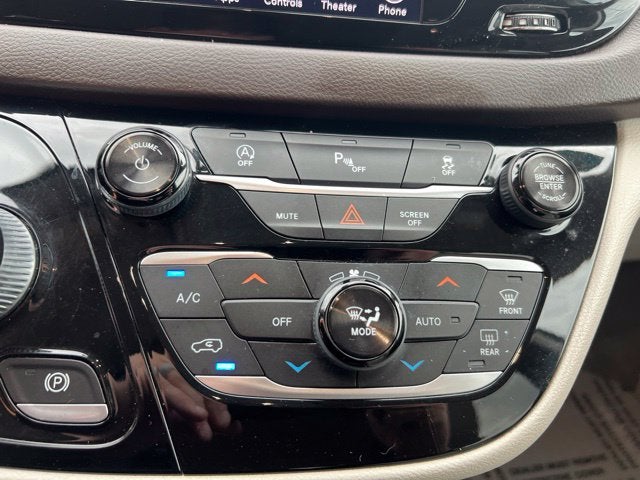 2018 Chrysler Pacifica Touring L Plus