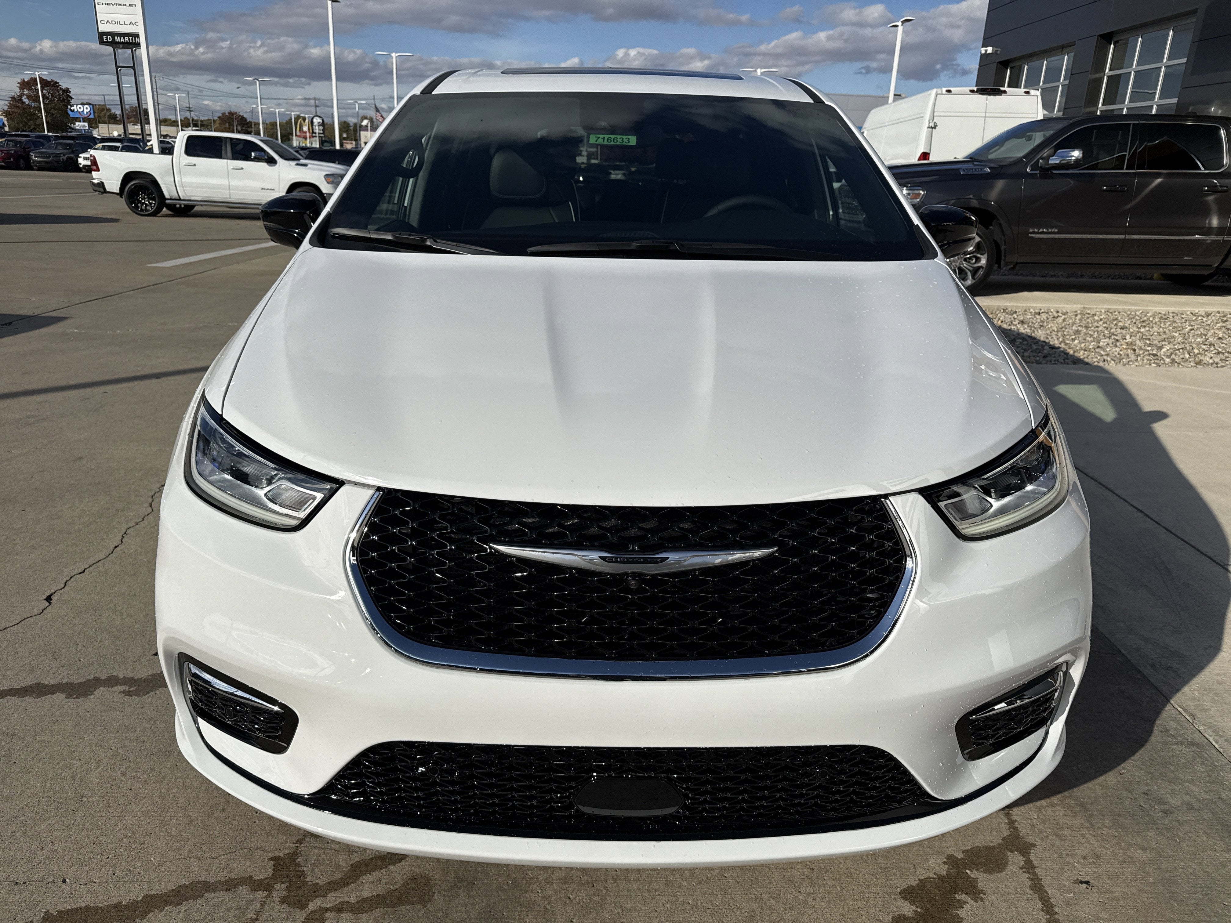 2026 Chrysler Pacifica Limited