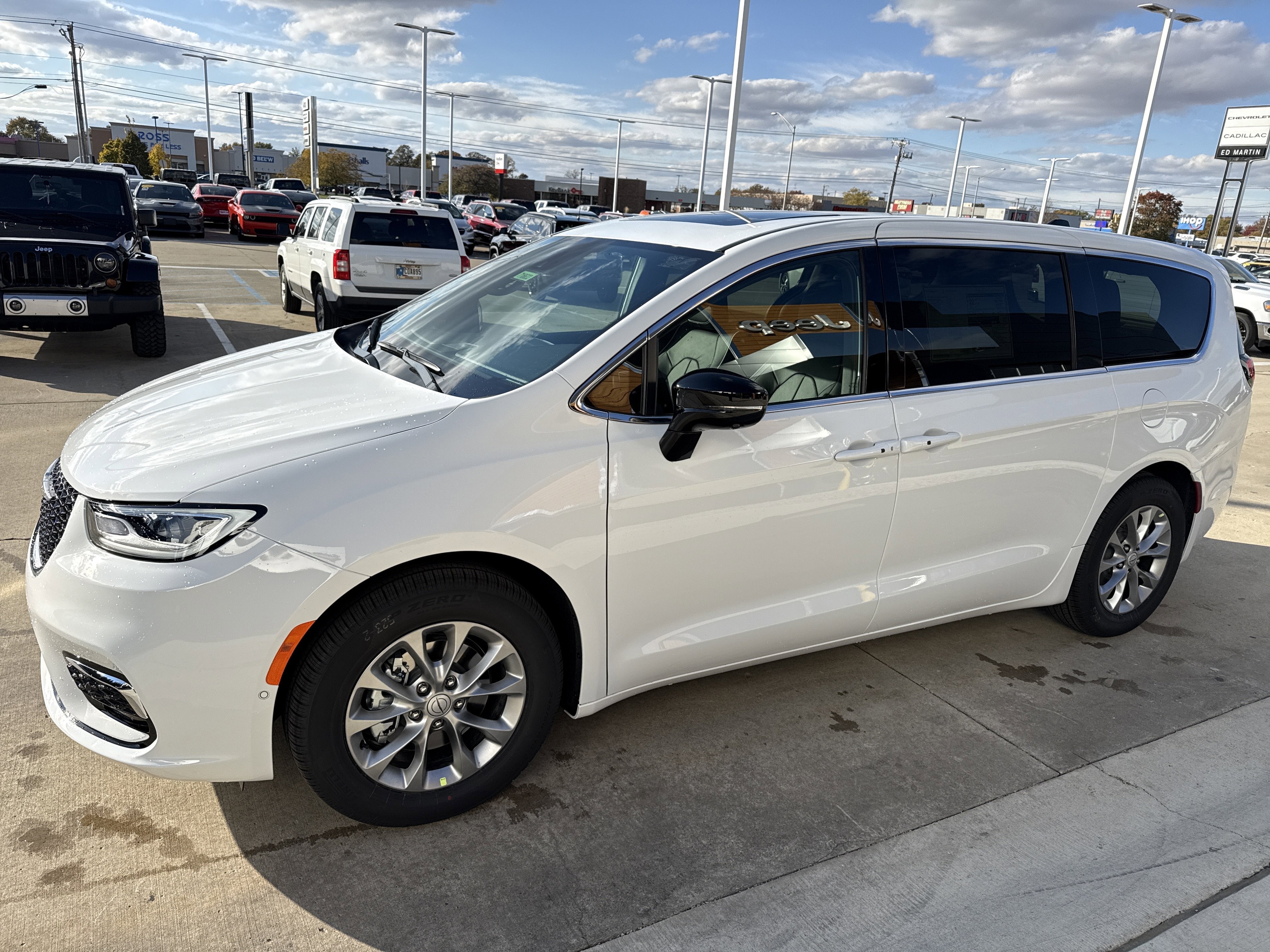 2026 Chrysler Pacifica Limited