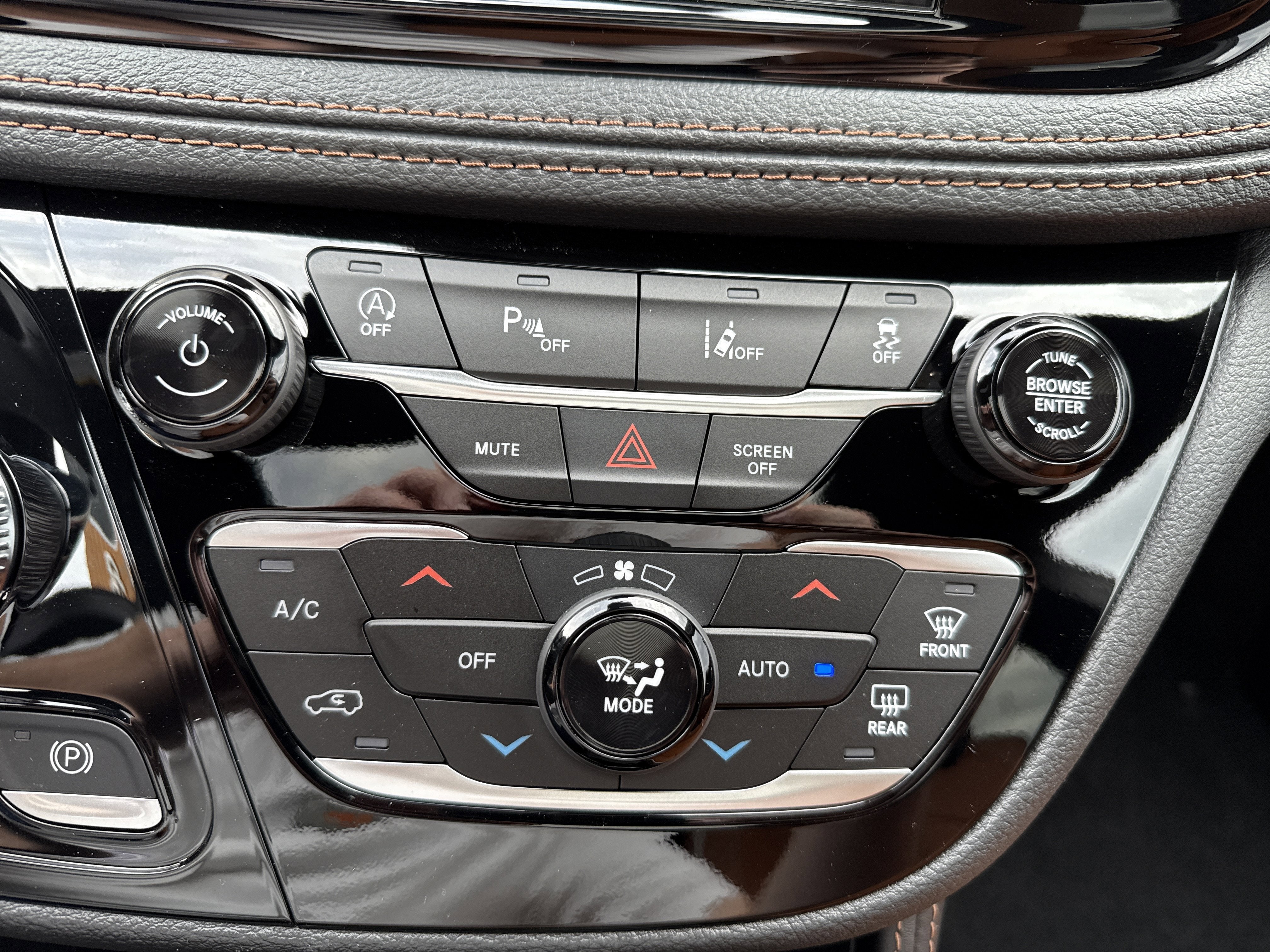 2026 Chrysler Pacifica Pinnacle