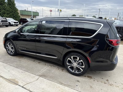 2026 Chrysler Pacifica Pinnacle