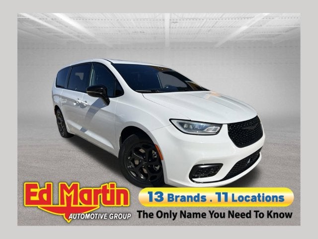 2023 Chrysler Pacifica Hybrid