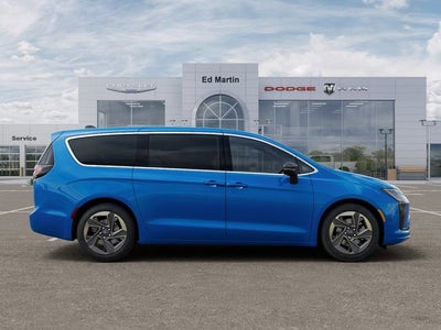 2027 Chrysler Pacifica Limited