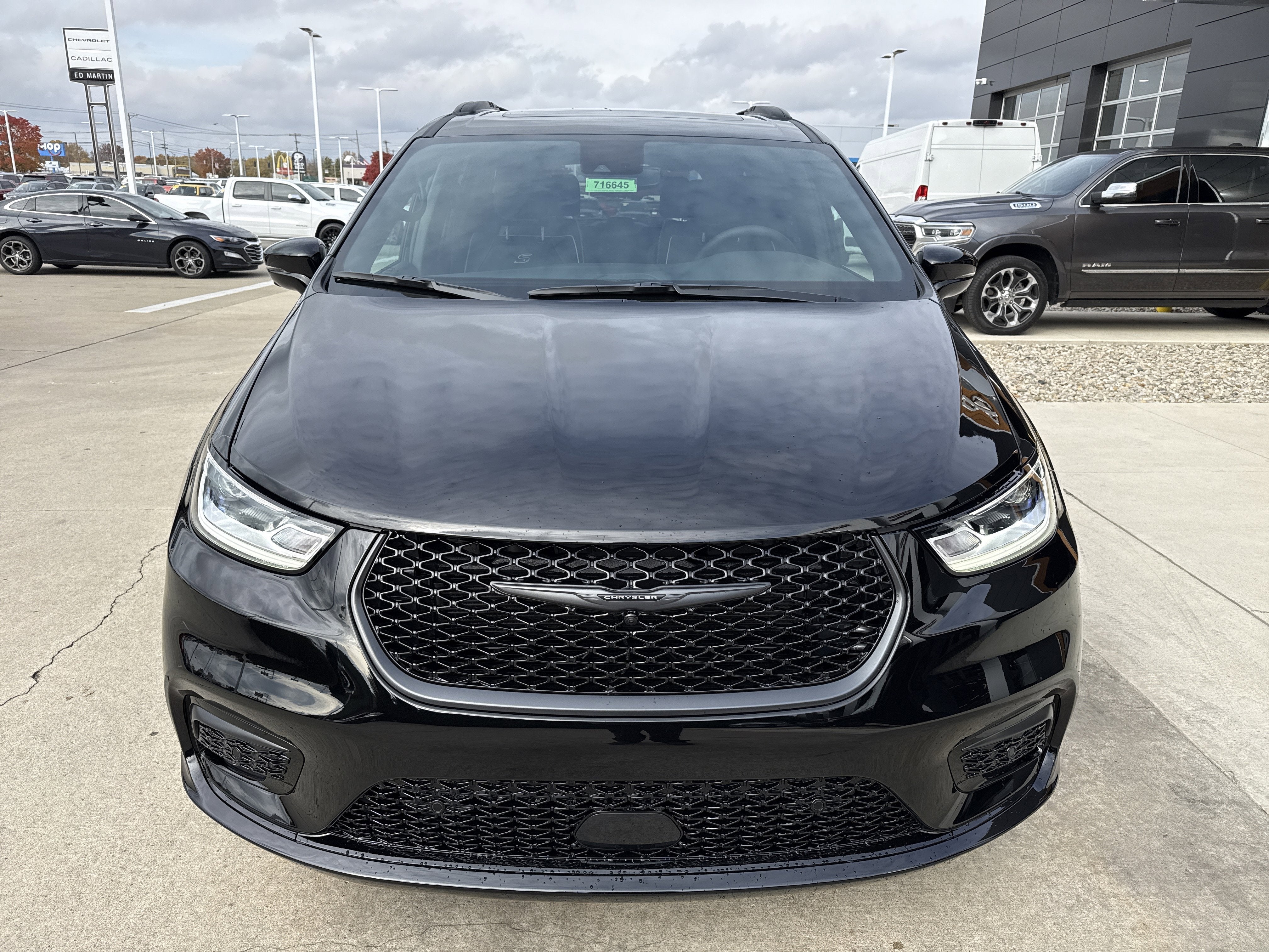 2026 Chrysler Pacifica Limited