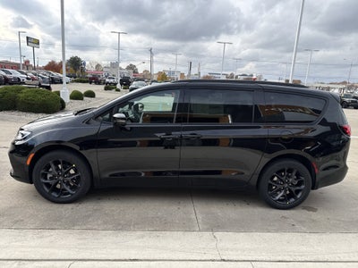 2026 Chrysler Pacifica Limited