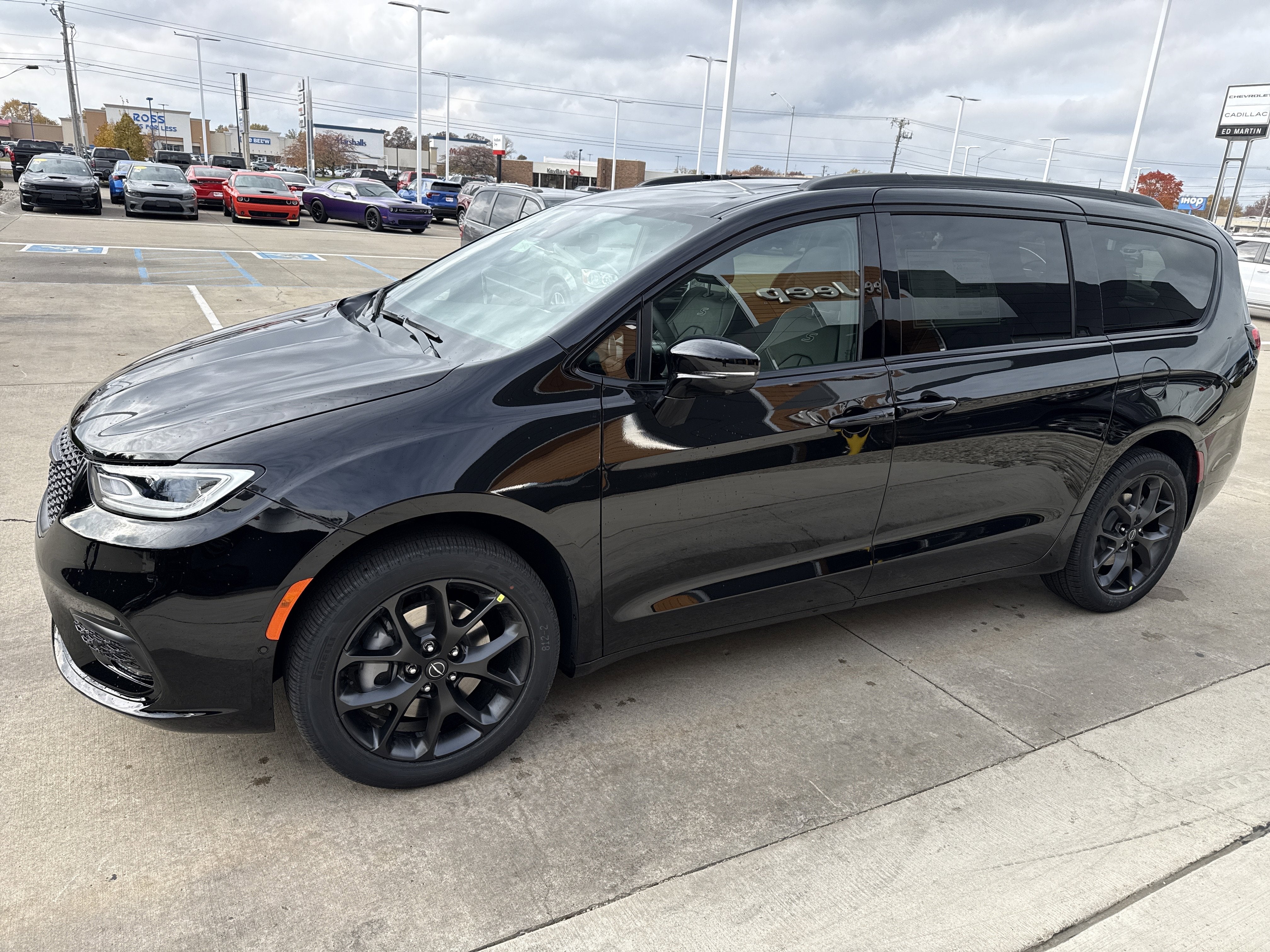 2026 Chrysler Pacifica Limited