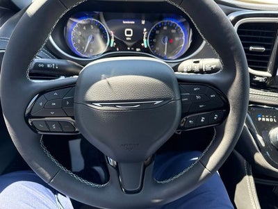2027 Chrysler Pacifica Limited