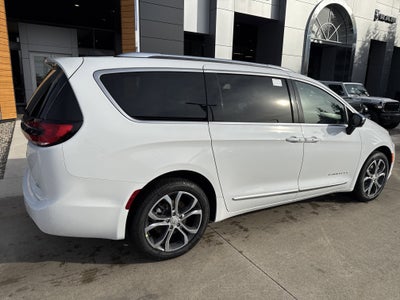 2026 Chrysler Pacifica Pinnacle
