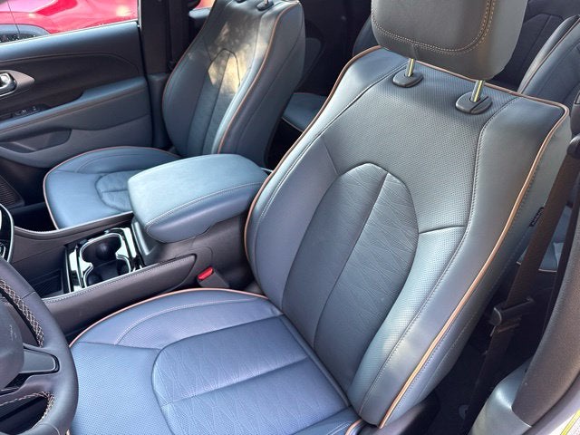 2027 Chrysler Pacifica Pinnacle