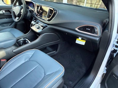 2027 Chrysler Pacifica Pinnacle
