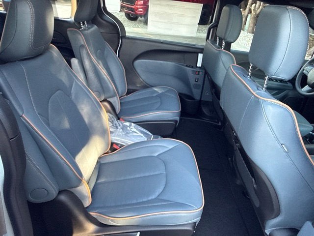 2027 Chrysler Pacifica Pinnacle