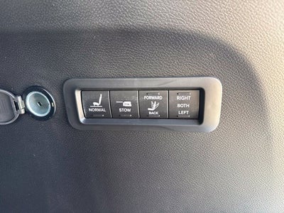 2027 Chrysler Pacifica Pinnacle