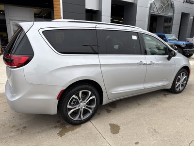 2026 Chrysler Pacifica Pinnacle