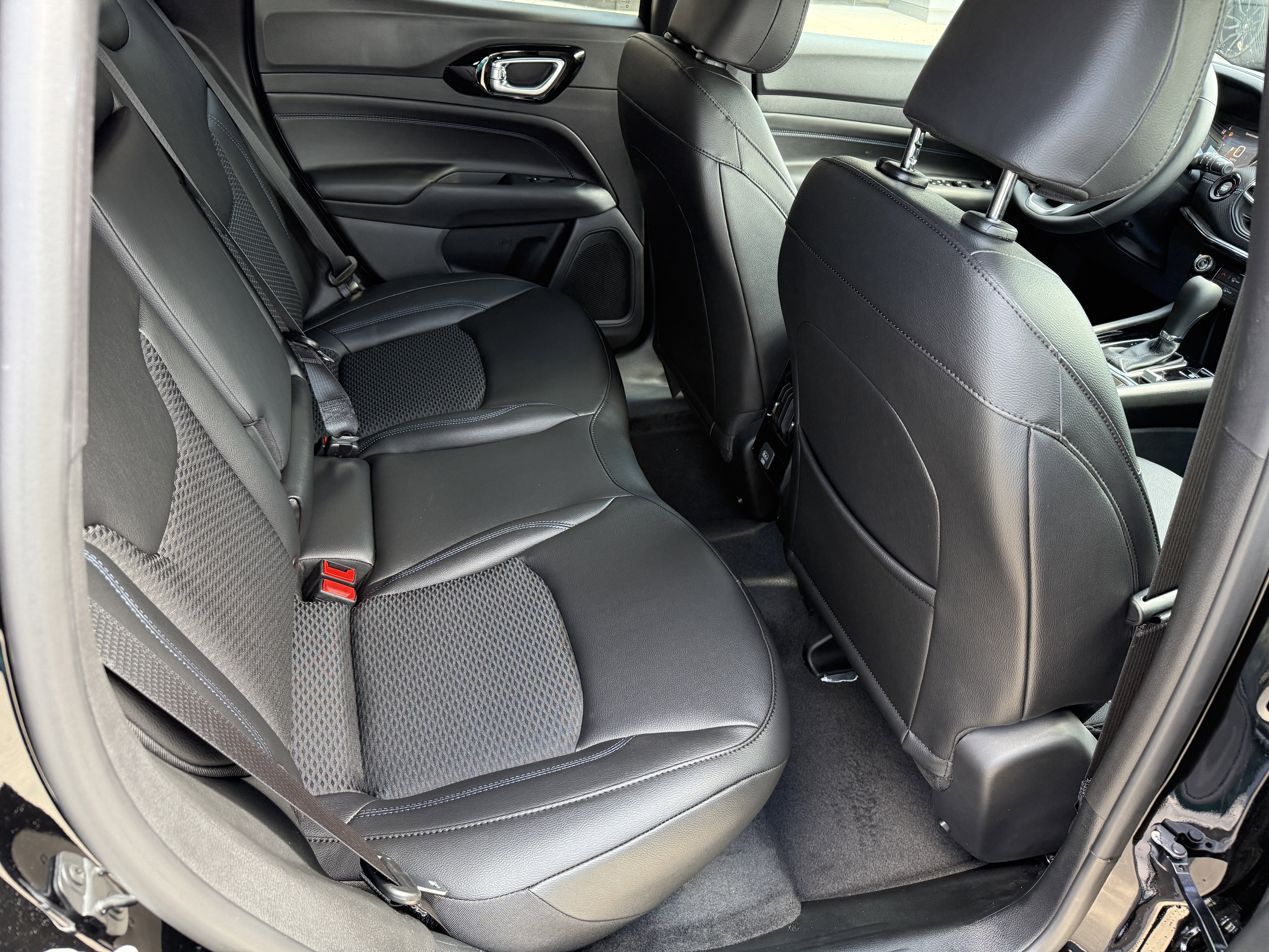 2026 Jeep Compass Latitude Altitude 4x4