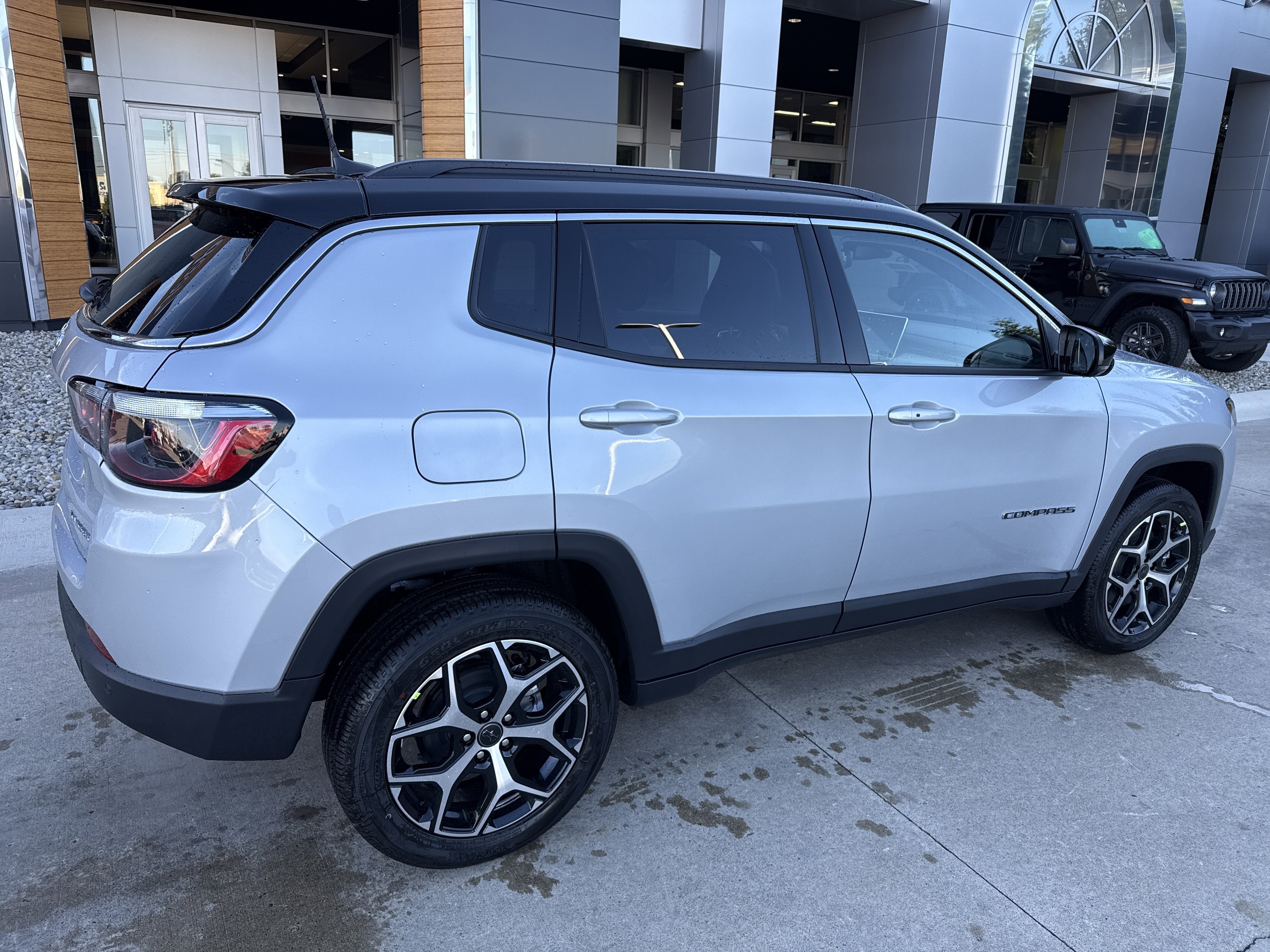 2026 Jeep Compass Limited 4x4