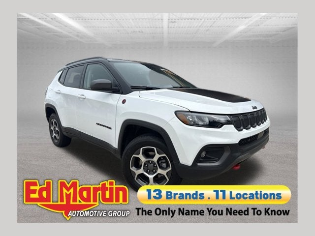 2022 Jeep Brújula Trailhawk
