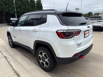 2022 Jeep Brújula Trailhawk
