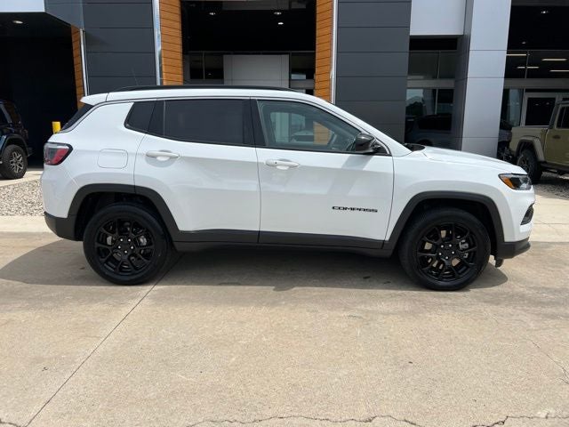 2024 Jeep Compass Latitude Lux