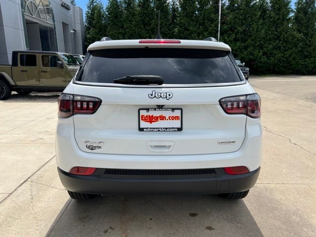 2024 Jeep Compass Latitude Lux