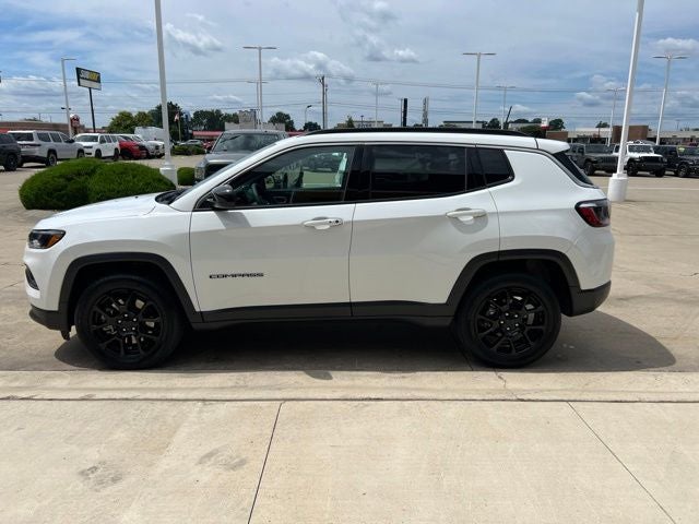 2024 Jeep Compass Latitude Lux
